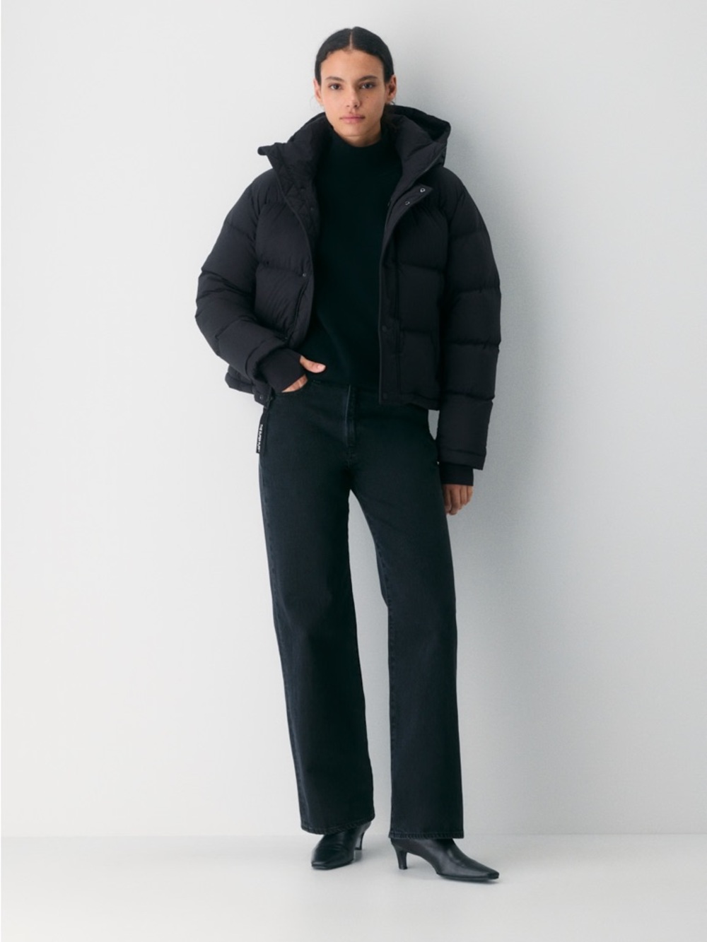 Aritzia - The Super Puff™ Shorty
